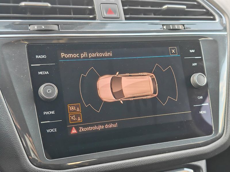 Volkswagen Tiguan Life 7DSG 1,5TSi - fotka 16 z 22