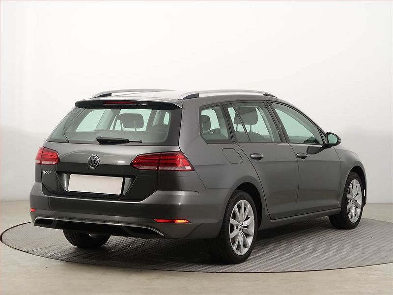 Volkswagen Golf (2018) Marathon Edition 1.0 TSI - fotka 5 z 15