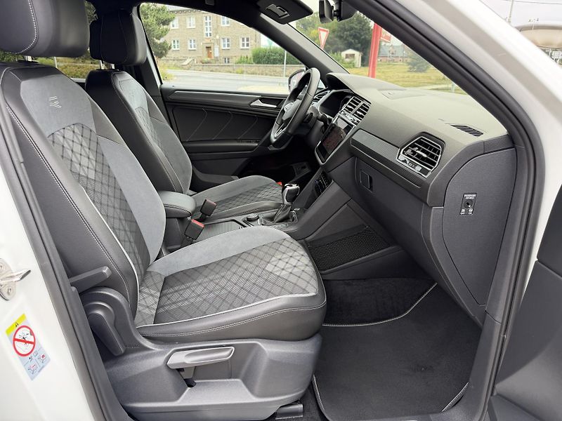 Volkswagen Tiguan Allspace R-Line 2,0 TDi/110kW 4x4 DSG  - fotka 71 z 106