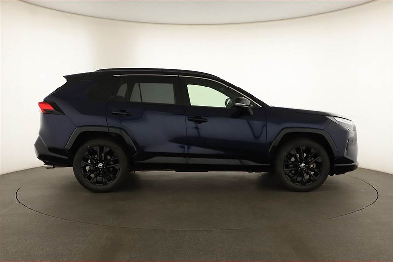 Toyota RAV4 (2025) 2.5 Hybrid - fotka 6 z 20