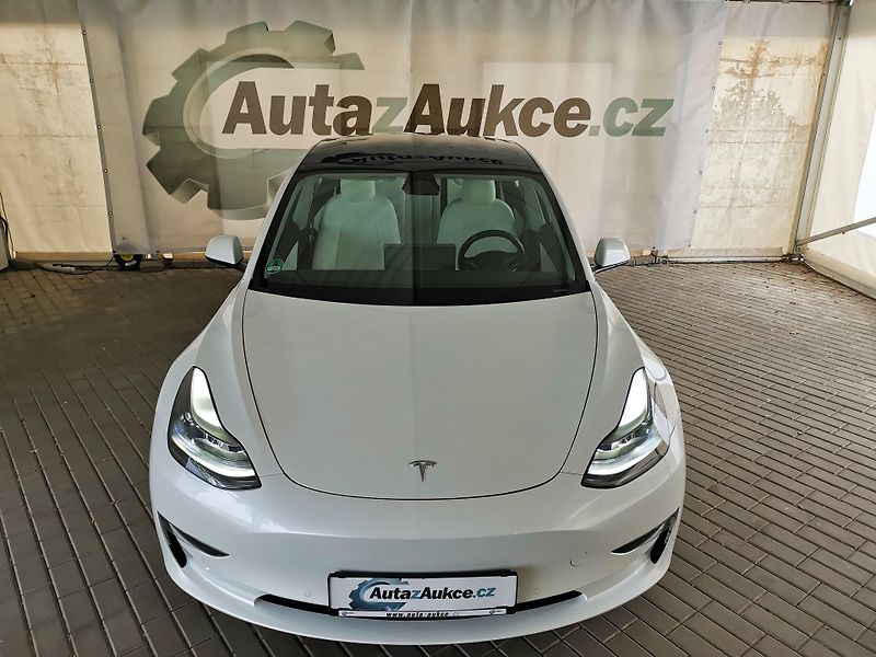 Tesla Model 3 (2021) 377KW Performance 39tkm DPH  - fotka 7 z 28