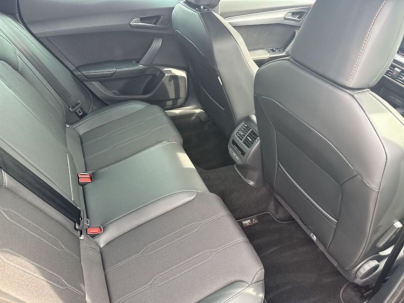 Cupra Formentor (2026) 1.5 eTSI DSG - fotka 10 z 33