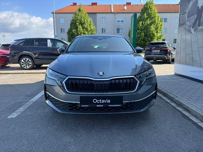 Škoda Octavia (2026) 1,5 TSI 85 kW  Classic - fotka 2 z 11