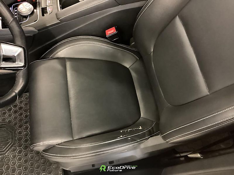 MG ZS (2021) Luxury, panorama okno, kamera - fotka 8 z 9