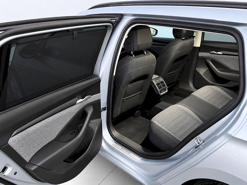 Škoda Superb (2024) COMBI SELEC TD 110/2.0 A7F - fotka 11 z 32