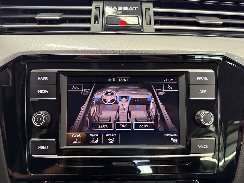 Volkswagen Passat 1.5 TSI EVO BMT BUSINESS, LED, - fotka 16 z 26