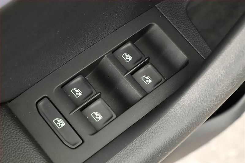 Škoda Octavia (2019) 1.5 TSI, Automat, Kůže, Navi - fotka 9 z 20
