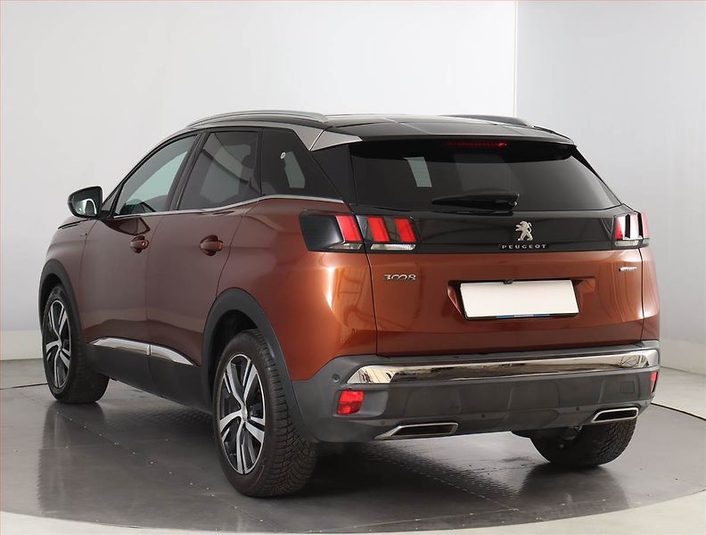 Peugeot 3008 (2016) GT Line 1.2 PureTech - fotka 4 z 22