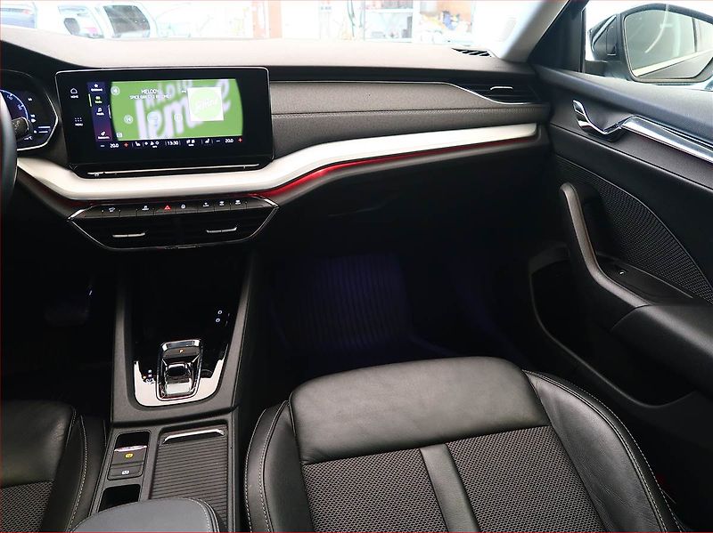 Škoda Octavia (2022) 1.5 TSI e-tec - fotka 8 z 19
