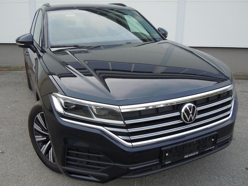 Volkswagen Touareg 3,0TDI VZDUCH KŮŽE HUD TAŽNÉ - fotka 4 z 40