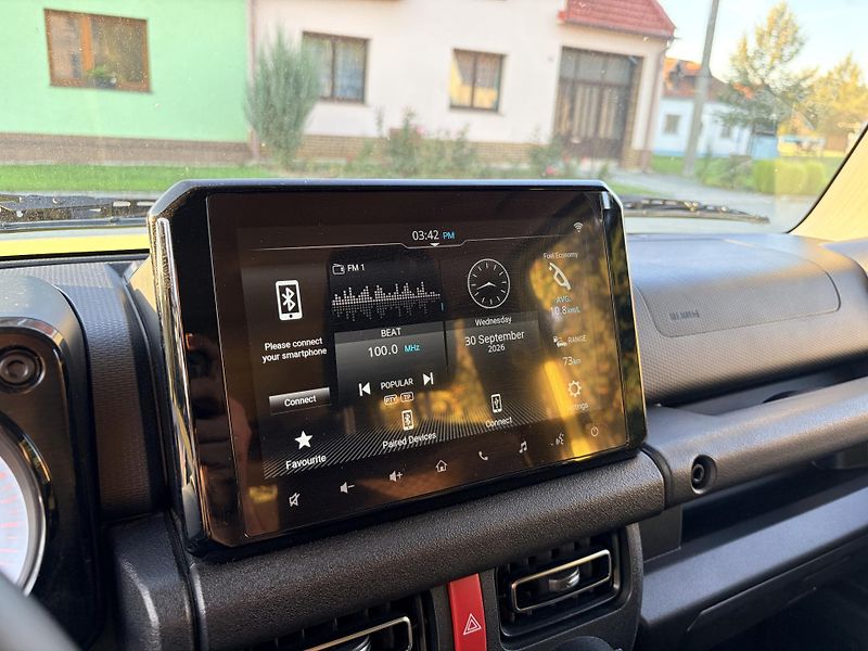 Suzuki Jimny 1,5 VVT AllGrip Long - fotka 17 z 33