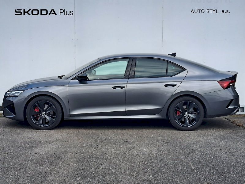 Škoda Octavia (2024) 2.0 TSI RS 195 kW A7F - fotka 3 z 23