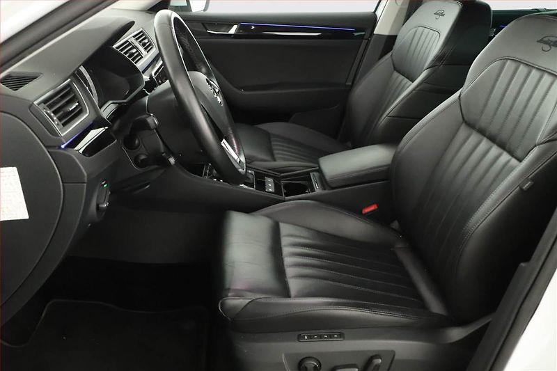 Škoda Superb (2018) Laurin&Klement 2.0 TDI 4x4 - fotka 7 z 20