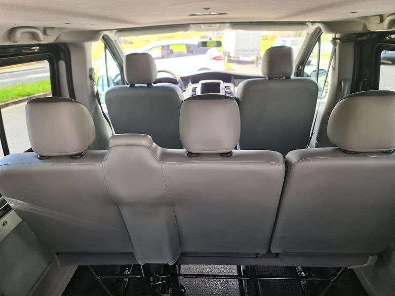 Opel Vivaro (2011) 2.0 CDTi 84-KW 8-MÍST KLIMA TE - fotka 37 z 39