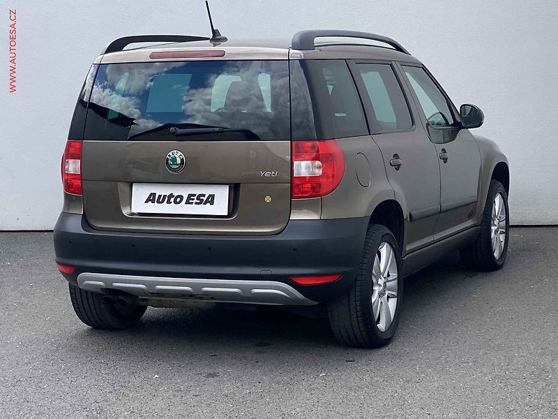 Škoda Yeti (2013) 2.0 TDi 4x4, ELE, DSG, bixen - fotka 5 z 20