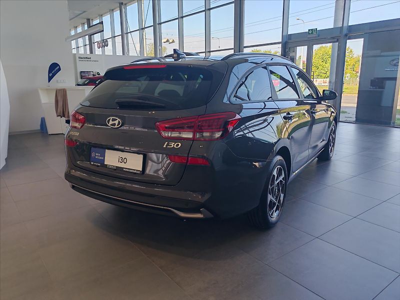Hyundai i30 (2026) 1,0 T-GDi  GO CZECH! MY26 - fotka 4 z 10