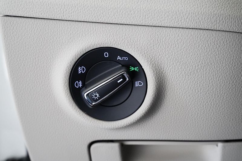 Škoda Superb - fotka 13 z 28