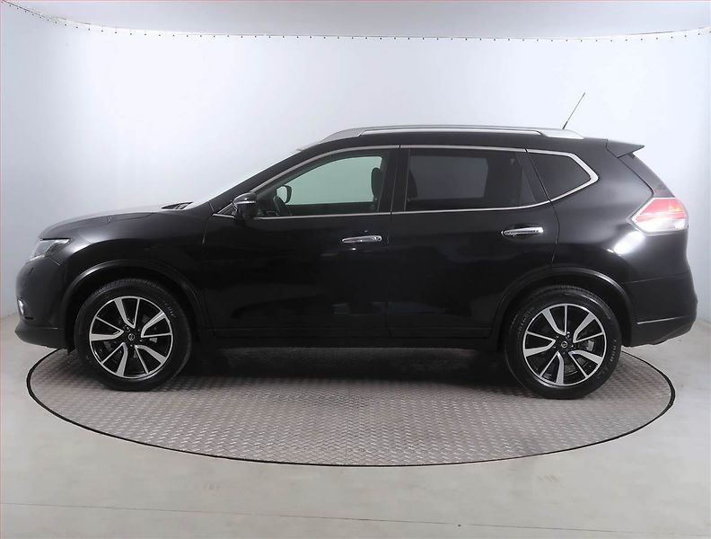 Nissan X-Trail (2017) 1.6 dCi, 4X4, Serv.kniha - fotka 3 z 17
