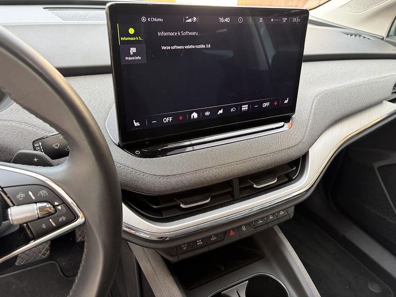 Škoda Enyaq (2022) 80, SOH 93%,TČ, 2 x kola - fotka 9 z 17