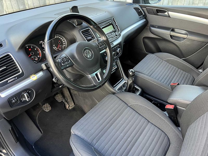 Volkswagen Sharan 1.4 TSi 110 kW 102.000KM - fotka 9 z 16