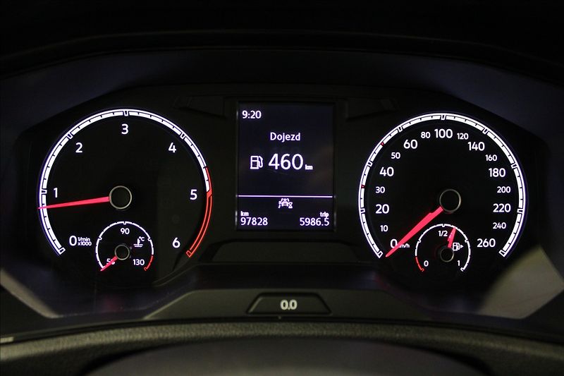 Volkswagen T-Roc 1,6 TDI 1. Majitel CZ TOP - fotka 20 z 35