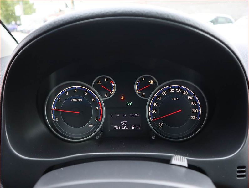 Suzuki SX4 (2013) 1.6 VVT, Serv.kniha - fotka 11 z 14