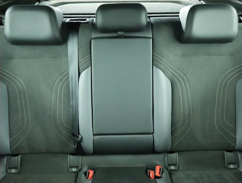Volkswagen ID.4 (2022) Pro Perf. (82 kWh), SoH 93% - fotka 10 z 22