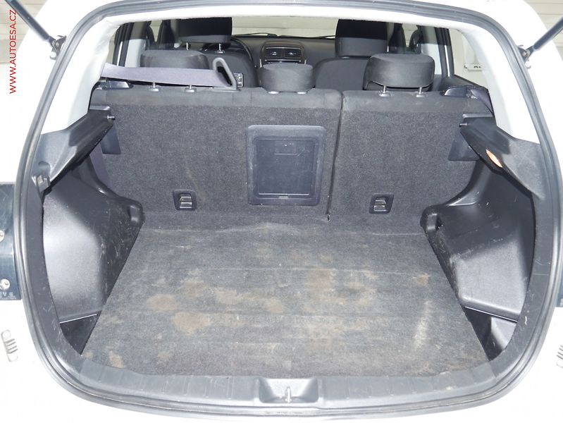 Mitsubishi ASX (2014) 1.8 Di-D 4x4, ČR, AC, tempo - fotka 7 z 20