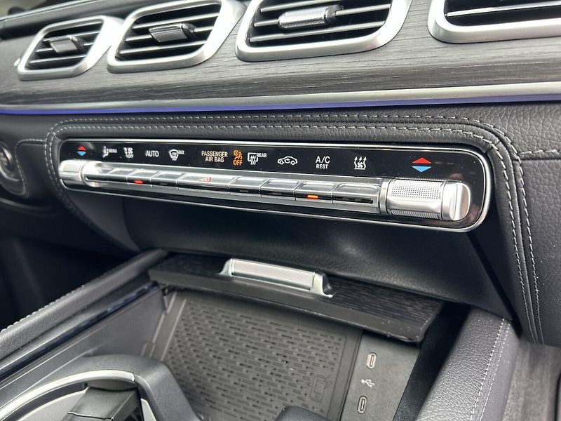 Mercedes-Benz GLS 450d 4MATIC AMG AIRMATIC ZÁRUK - fotka 23 z 40