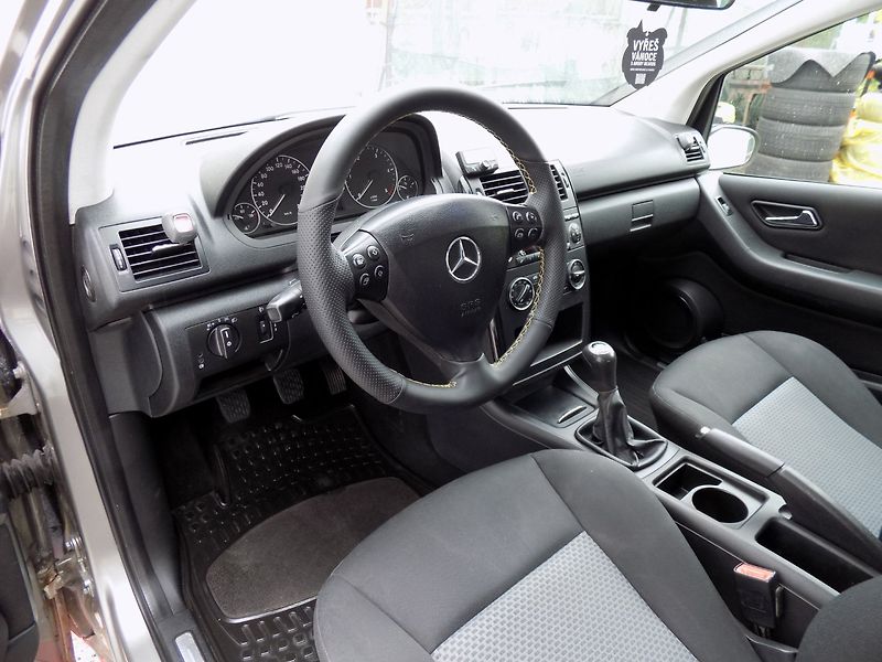Mercedes-Benz Třídy A (2006) 160CDI/ČR/Klima/Rataj-edice/ - fotka 12 z 29