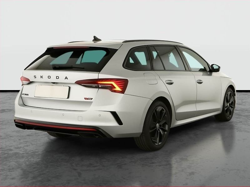 Škoda Octavia (2025) RS 2.0 TSI, RS - fotka 5 z 17