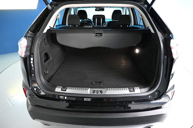 Ford Edge (2019) 2.0 4x4 LED ACC BO Kamera WEBA - fotka 8 z 40