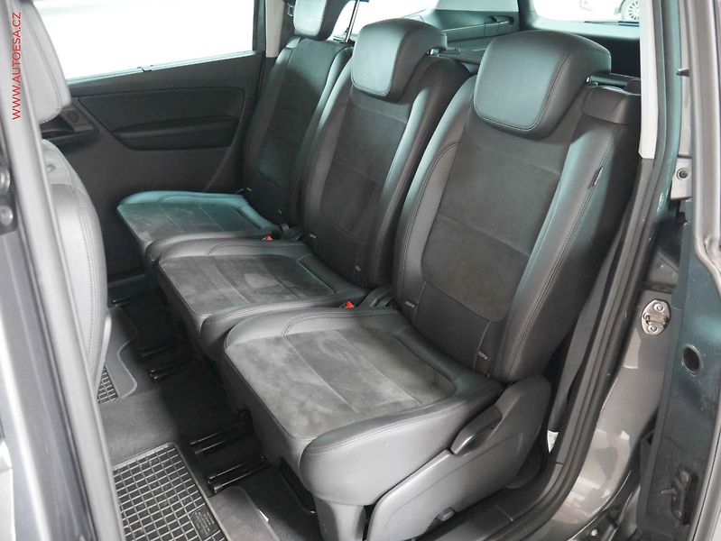 Volkswagen Sharan (2017) 2.0 TDi 4x4, 7míst, 2.maj,ČR - fotka 10 z 25