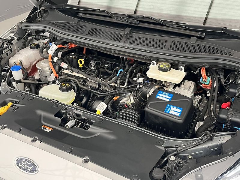 Ford Galaxy 2.5 HEV TITANIUM 7 míst - fotka 40 z 70