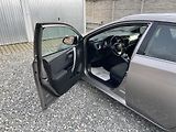 Toyota Auris 1.8i 16v HYBRID AUT NAVI CAM!! - náhled 90