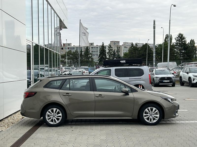 Toyota Corolla (2026) TS ACTIVE 1,8 HEV AT - fotka 13 z 14