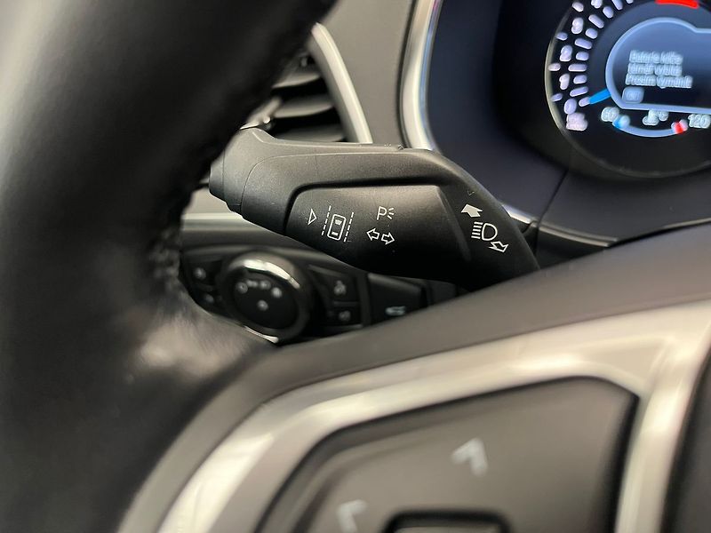 Ford Galaxy 2.5 HEV TITANIUM 7míst - fotka 17 z 64