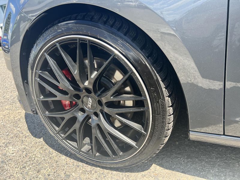 Seat Leon Cupra 280 2.0TSi DSG KŮŽE ALU - fotka 51 z 55