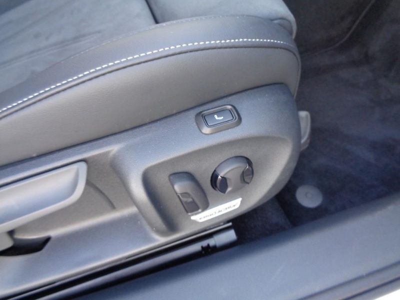Volkswagen Passat 2.0 TDI DSG BUSINESS  110 KW - fotka 24 z 30