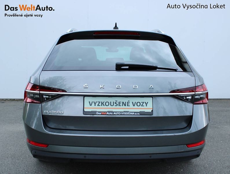 Škoda Superb (2022) 2.0 TDI 110kW LED Matrix manuá - fotka 21 z 33