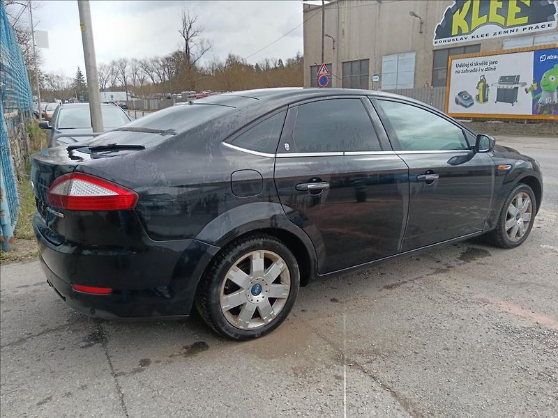 Ford Mondeo 2,0 TDCi  Limited Edition - fotka 10 z 20
