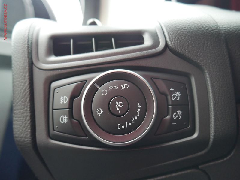 Ford Focus (2016) 1.5TDCi, ČR, AC, navi - fotka 14 z 18