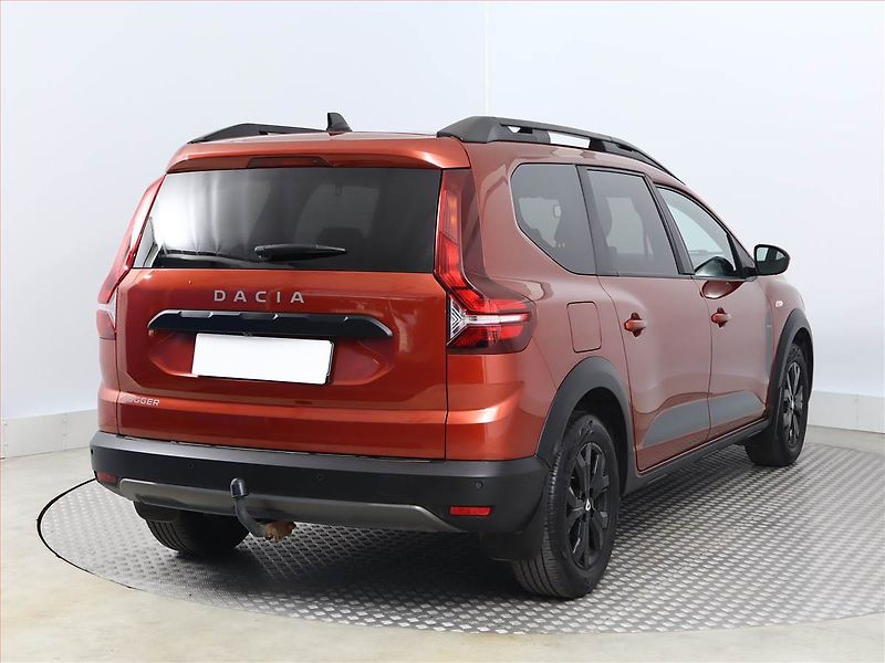 Dacia Jogger (2022) Extreme 1.0 TCe LPG, LPG, ČR - fotka 5 z 14
