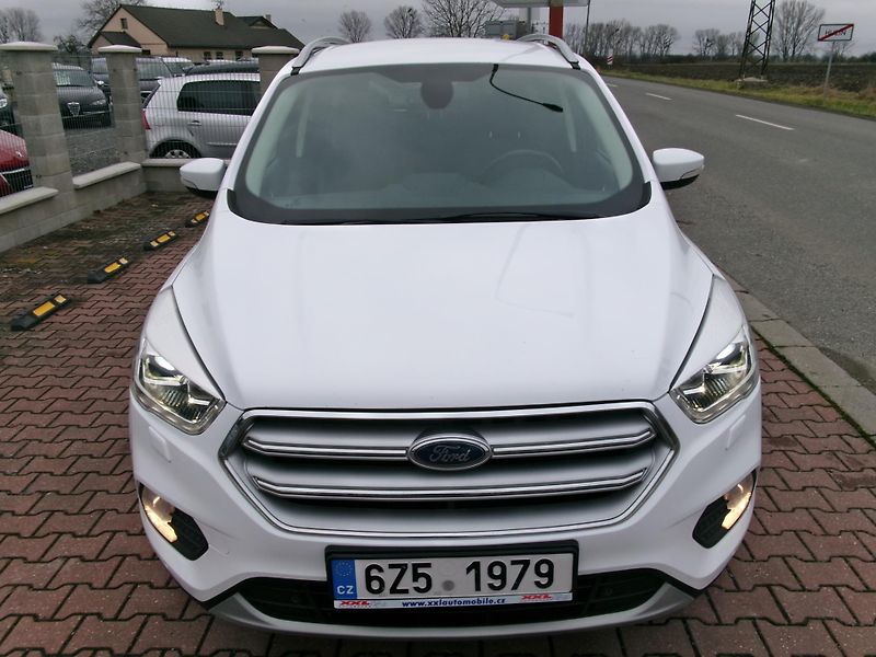 Ford Kuga (2019) 2,0TDCi TITANIUM Plus AWD ČR - fotka 4 z 39