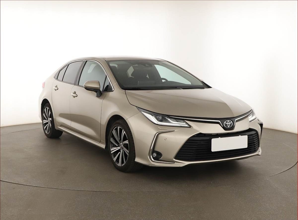 Toyota Corolla 1.5 VVT-i, ČR,1.maj, Tempomat