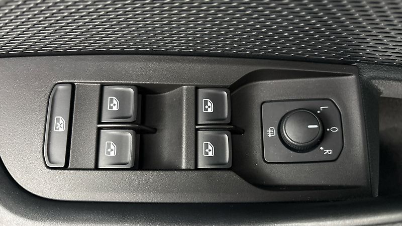 Škoda Octavia 2.0 TDI Ambition Combi - fotka 21 z 24
