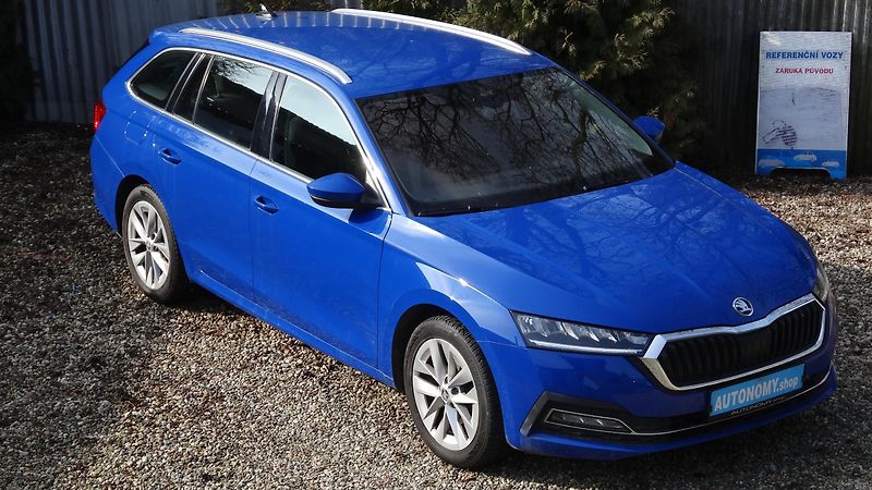 Škoda Octavia Kom.2.0TDi taž.zař. Style plus - fotka 2 z 25