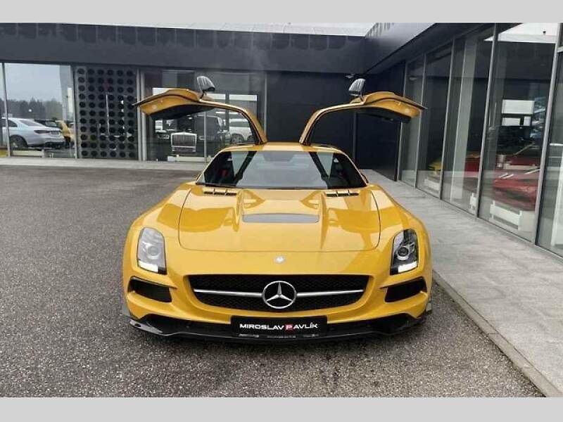 Mercedes-Benz SLS AMG Black Series.