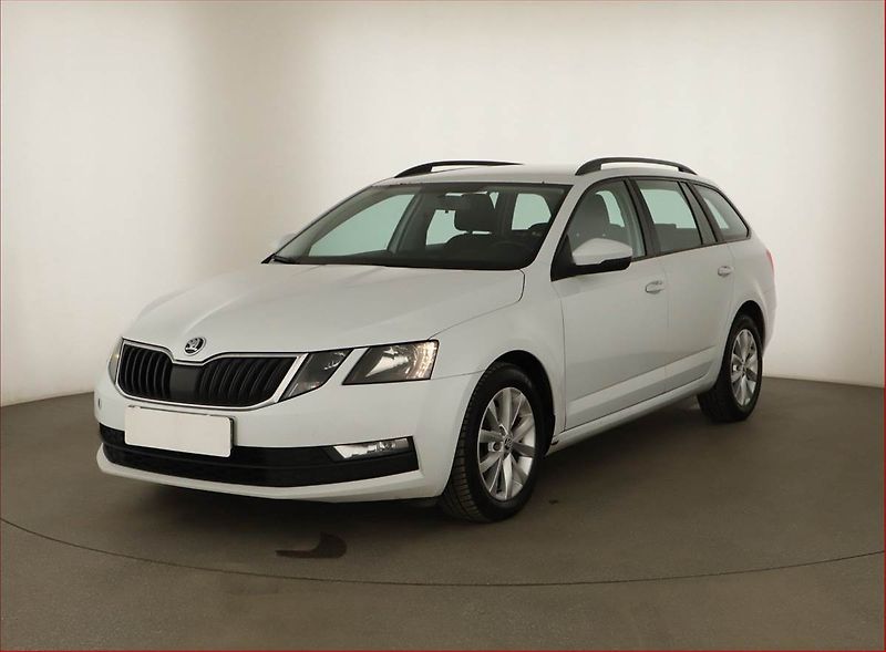 Škoda Octavia (2017) 2.0 TDI, Tempomat - fotka 2 z 16