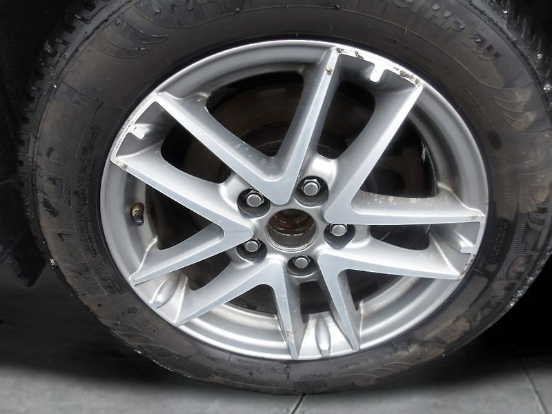 Toyota Verso 1,6 D4D 82kW Nové v ČR! 2xkola - fotka 27 z 30
